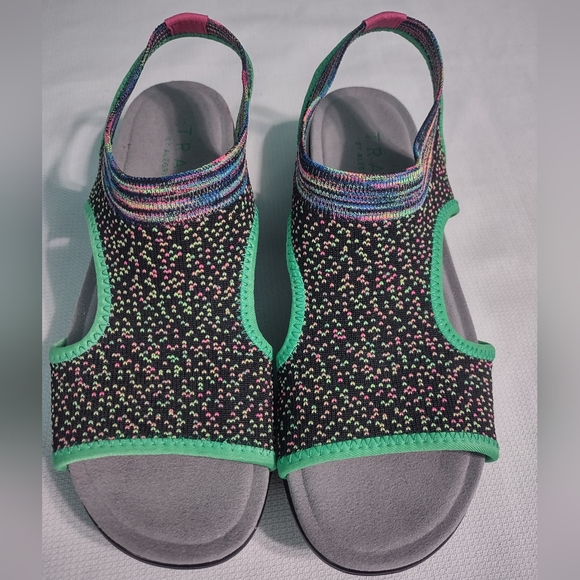 TRAQ by Algeria Dream Knit Sandals Sz 38 US 8 - Picture 2 of 10